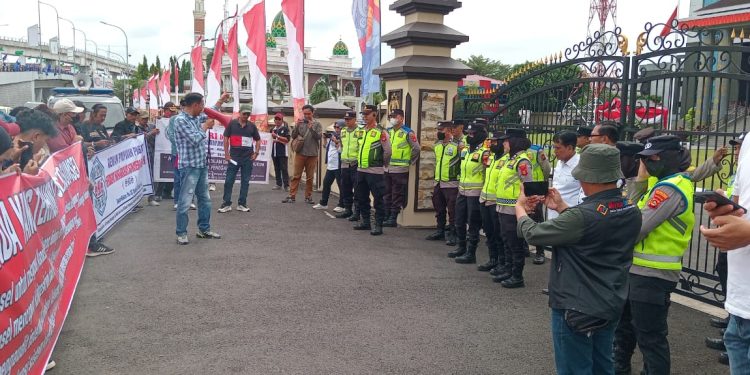 Banyak Kasus Kebakaran Minyak Ilegal Mandek, POSE RI Bakal Demo di Mapolda Sumsel Minta Kapolsek Keluang dan Kanit Reskrim Dicopot