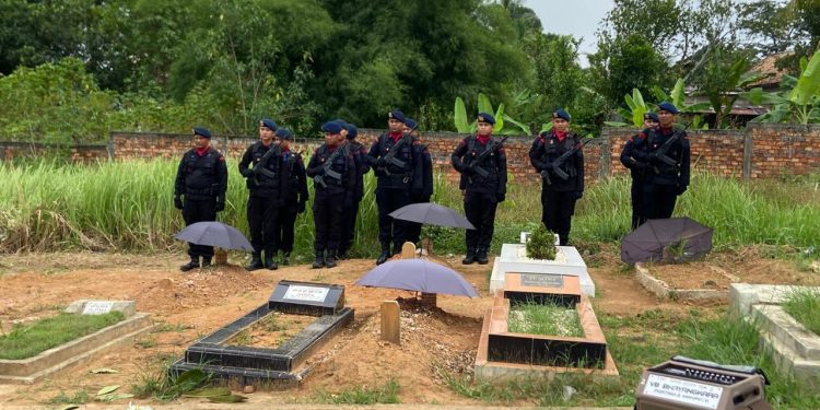 Polda Sumsel gelar upacara pemakaman Almarhum Kompol Mahajavet SH MM