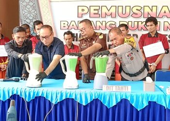 Polda Sumsel Musnahkan 1,4 Kg Sabu dan 823 Butir Ekstasi Serta Amankan 20 Tersangka