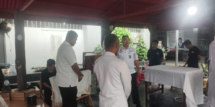 Batik Lintas 5, Wujud Kemandirian Warga Binaan Lapas Cipinang di Hari Batik Nasional