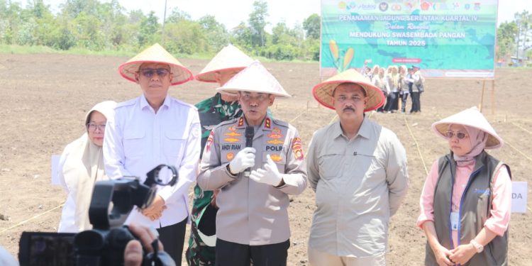 Polda Sumsel Dorong Ketahanan Pangan, Kapolda Sumsel Tanam Jagung Bersama Forkopimda