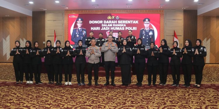 Bidhumas Polda Sumsel gelar donor darah sambut HUT ke-74 Humas Polri