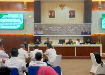 Wakili Walikota, Kepala Bapenda Kota Palembang, Membuka Rakorev BPHTB Tahun 2025