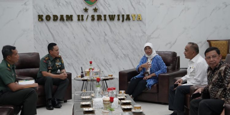 Pangdam II/Sriwijaya Terima Audiensi Kemenkop RI : Kodam II/Sriwijaya Berkomitmen Dukung Ketahanan Ekonomi Nasional Melalui Pengembangan Koperasi