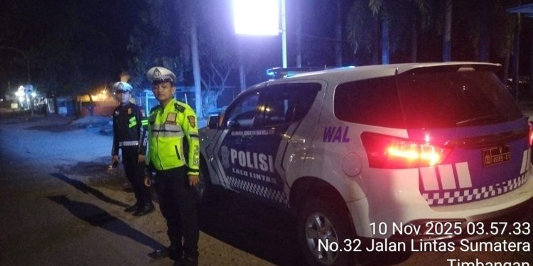 Sat Lantas Polres Ogan Ilir Gelar Patroli Subuh Demi Keamanan dan Kelancaran Arus Lalu Lintas