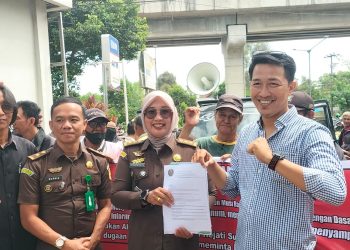 Aksi Panas di Kejati Sumsel: BADAI Desak Kejati Sumsel Untuk Sita asset Milik PT. BSS dan PT. SAL