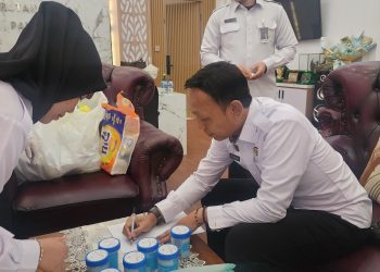 TES URINE BAGI PEGAWAI DI LINGKUNGAN RUTAN KELAS I PALEMBANG