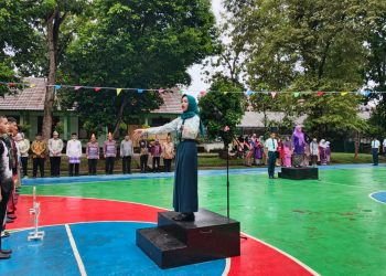 SMA Plus Negeri 17 Palembang Peringati Hari Guru Nasional dengan Upacara Khidmat dan Pesan Menyentuh dari Kepala Sekolah Dra Purwiastuti Kusumastiwi MM