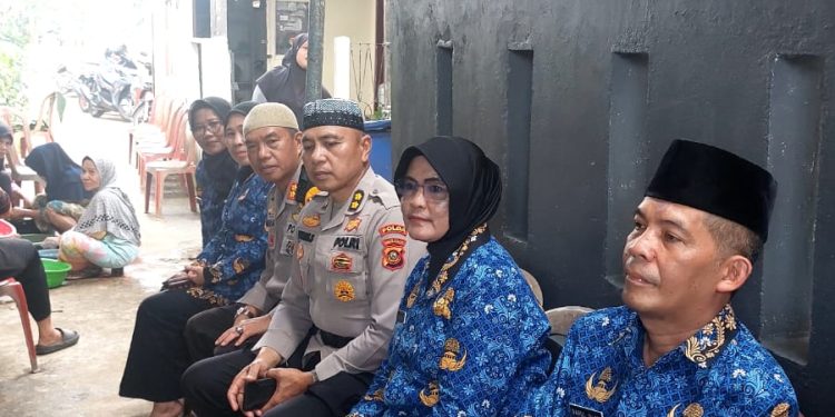 Kabid Humas Polda Sumsel Beserta Staff Bidhumas Polda Sumsel Melayat di Kediaman Almarhum Tauhid Siddik