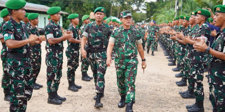 Disiplin adalah Nafasku, bukan hanya Slogan tetapi harus diwujudkan dalam Tindakan, Pangdam II/Sriwijaya beri pengarahan Prajurit Yonif TP 893/KBK