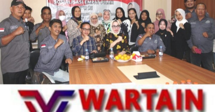 Hj Eva Susanti Perkuat Silaturahmi Dengan Pengurus DPD PJS Sumsel di Palembang