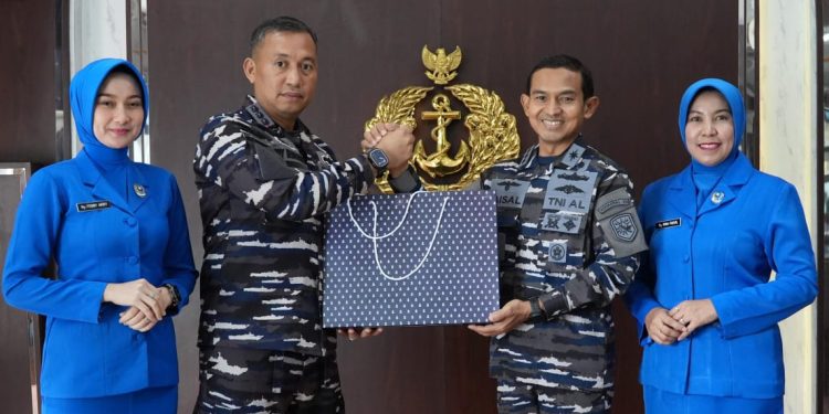 Lanjutkan Prestasi, Kolonel Arry Hendrawan Pimpin Lanal Palembang