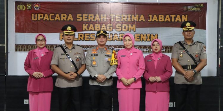 Pergantian Kabag SDM Polres Muara Enim Berlangsung Khidmat