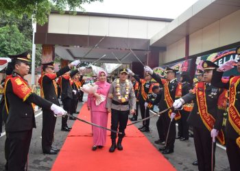 Air Mata Perpisahan di Bumi Serasan Sekundang: AKBP Jhoni Eka Putra Pamitan, AKBP Hendri Syaputra Datang Membawa Harapan Baru