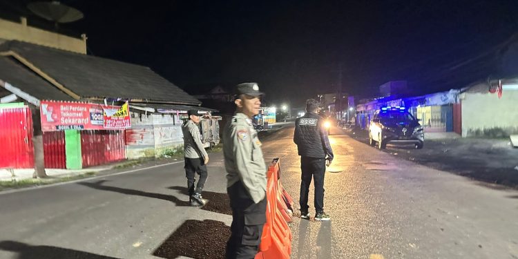 Polsek Gunung Megang Gelar Patroli Malam Antisipasi Pungli di Simpang Belimbing Cinta Kasih Hingga Perbatasan PALI